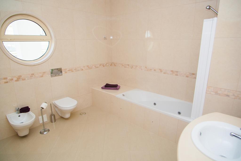 Sea View Penthouse In Albufeira 아파트 객실 사진